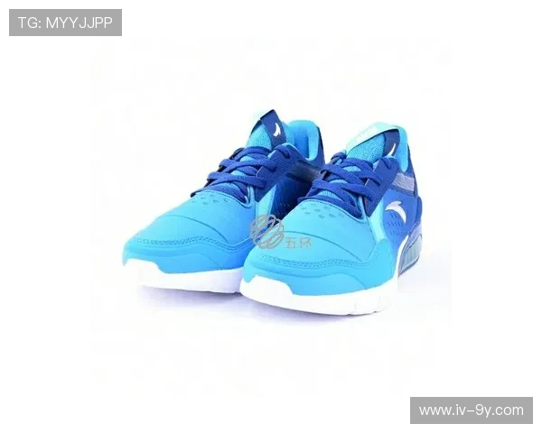 安踏羚速足球鞋全面解析助你提升球场爆发速度表现实力与优势全面呈现